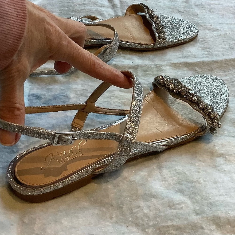 Jewel Badgley Mischka Silver Glitter Jeweled Strap Flat Sandals